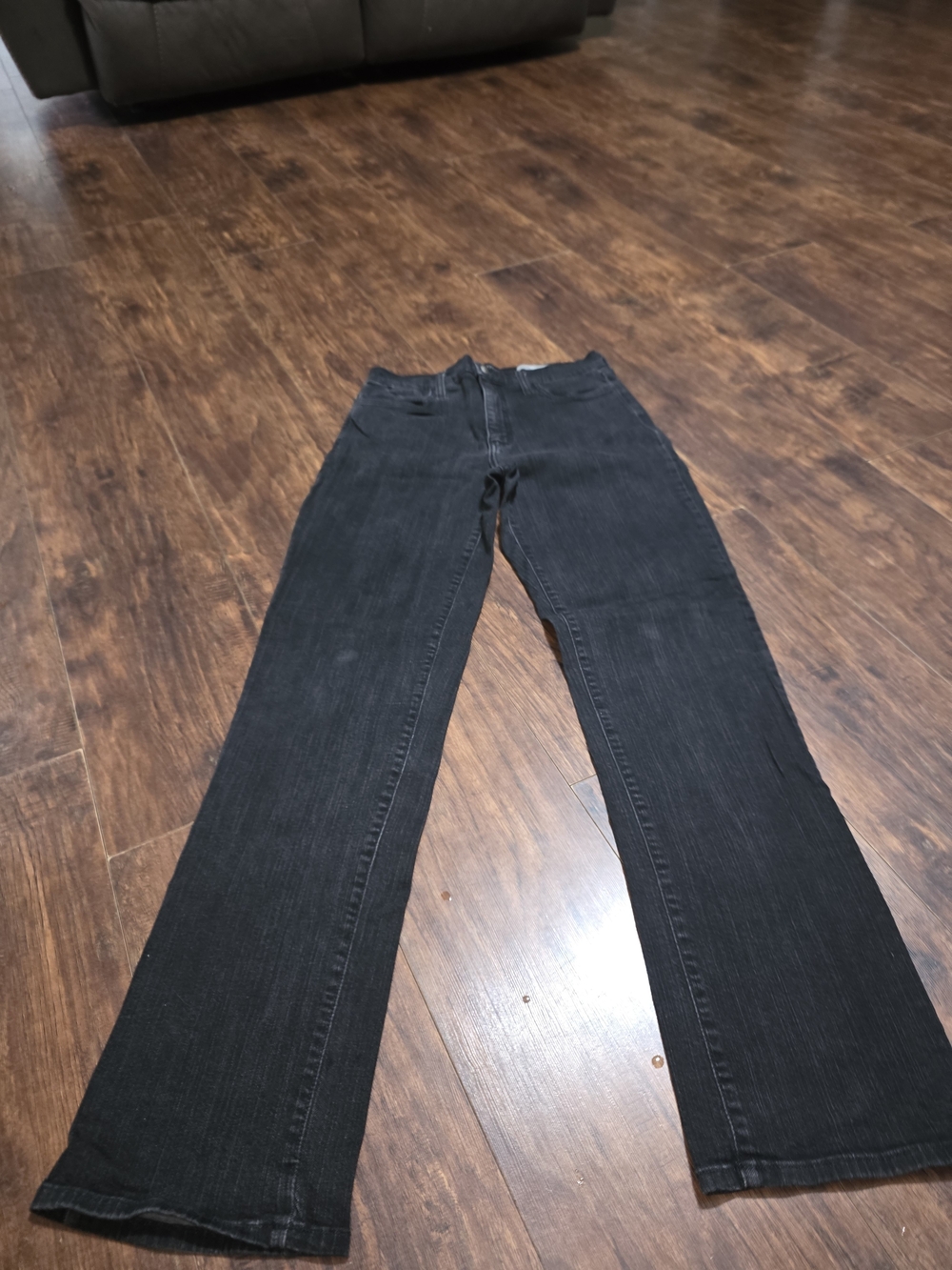 Size 8 NYDJ Ladies Straight Leg Pants
